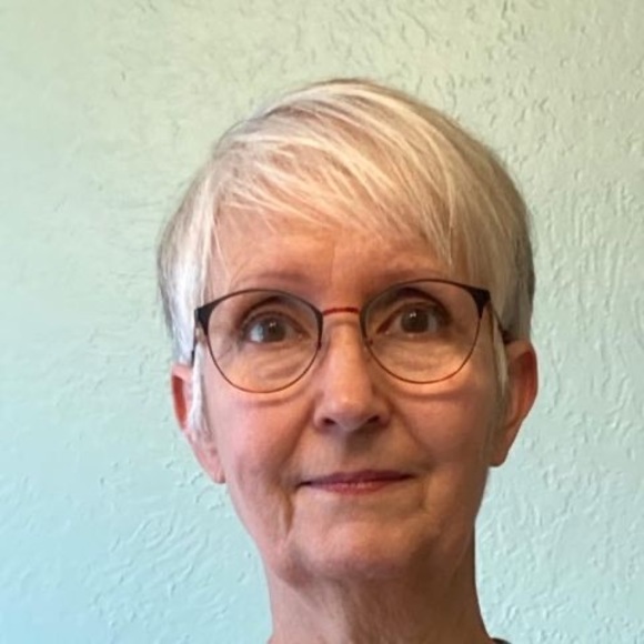 Meet your Posher, Cheryl - Picture 1 of 1